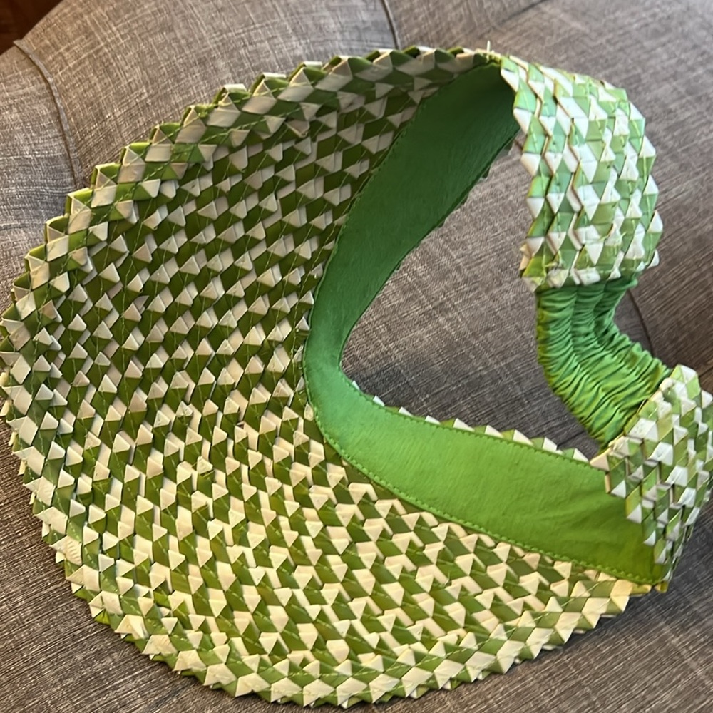 Lusana Baja Visor- New and Never Worn - Picture 2 of 4